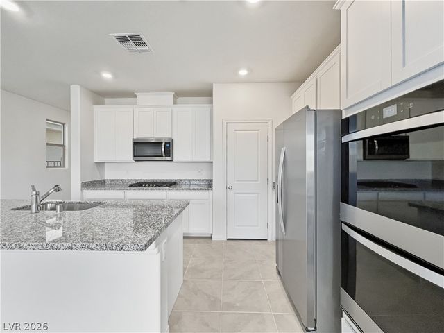 1606 Rock Kestrel Street, Las Vegas, NV 89138