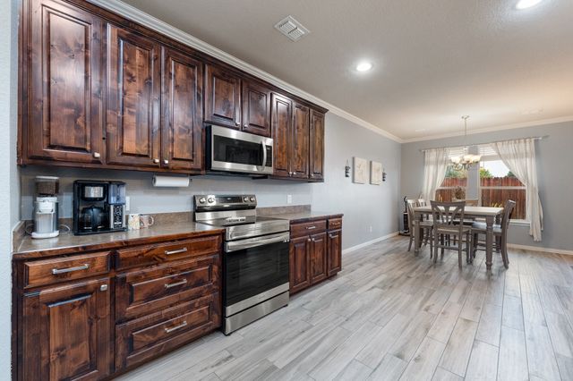 312 Nutmeg, Burleson, TX 76028
