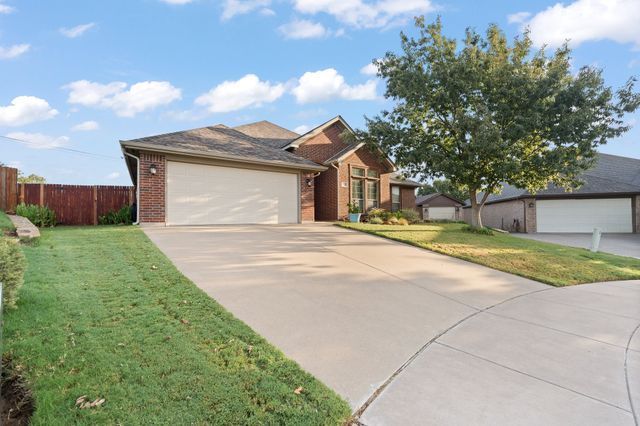 312 Nutmeg, Burleson, TX 76028