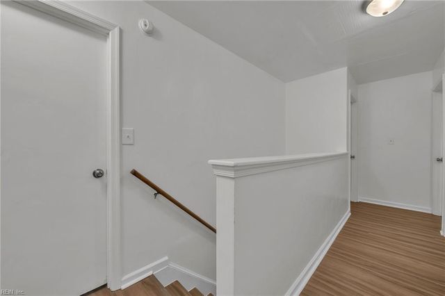 370 Pear Ridge CIR, Newport News, VA 23602
