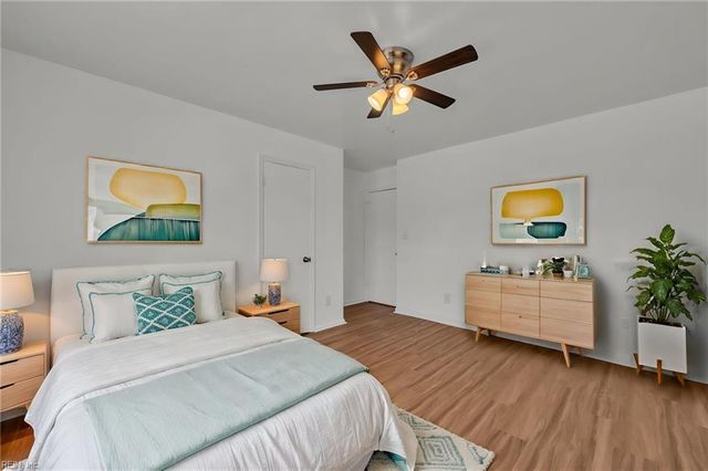 370 Pear Ridge CIR, Newport News, VA 23602