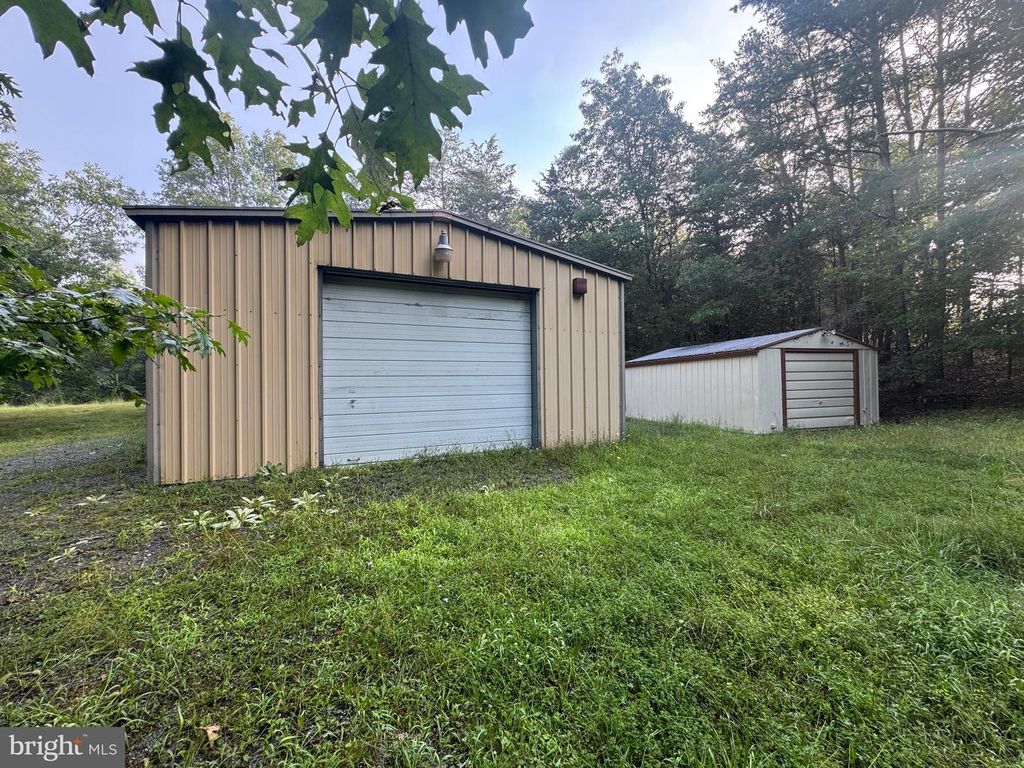574 MOUNTAIN SLOPE LANE, Fort Valley, VA 22652