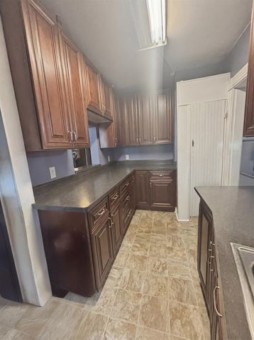 646 Maple Street, Manchester, NH 03104