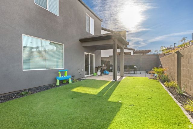 1610 S RIPPLE ROCK DR, Washington, UT 84780