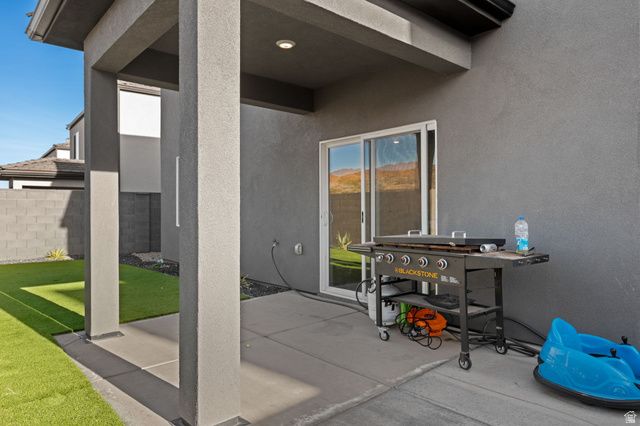 1610 S RIPPLE ROCK DR, Washington, UT 84780