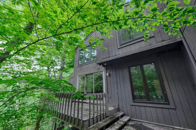 1627 Coppertree Road, Columbus, OH 43232