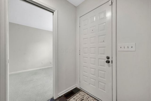 1627 Coppertree Road, Columbus, OH 43232