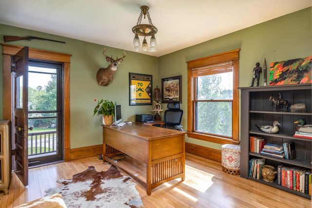 823 WASHINGTON AVENUE, Oshkosh, WI 54901