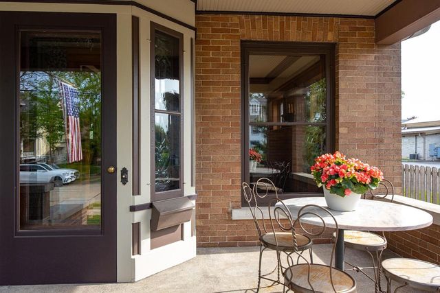 823 WASHINGTON AVENUE, Oshkosh, WI 54901