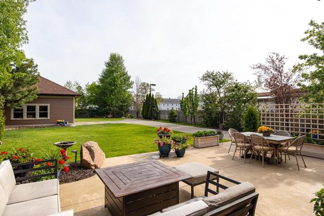 823 WASHINGTON AVENUE, Oshkosh, WI 54901