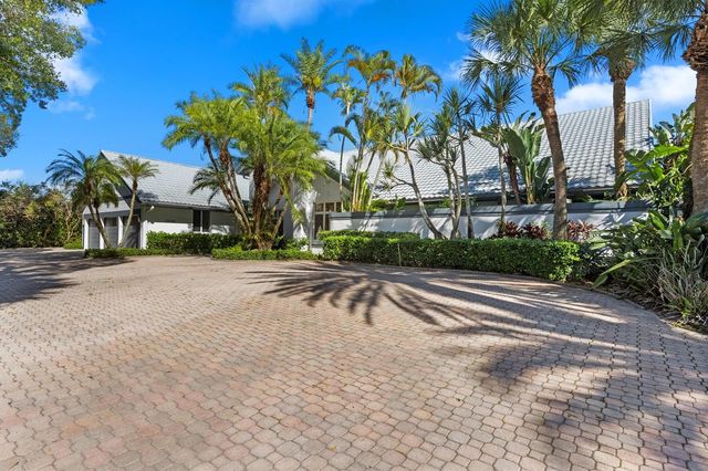 15595 Lindbergh Lane, Wellington, FL 33414