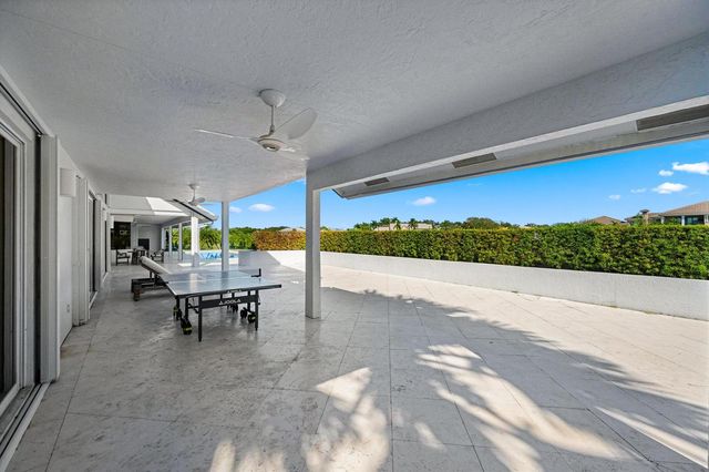 15595 Lindbergh Lane, Wellington, FL 33414