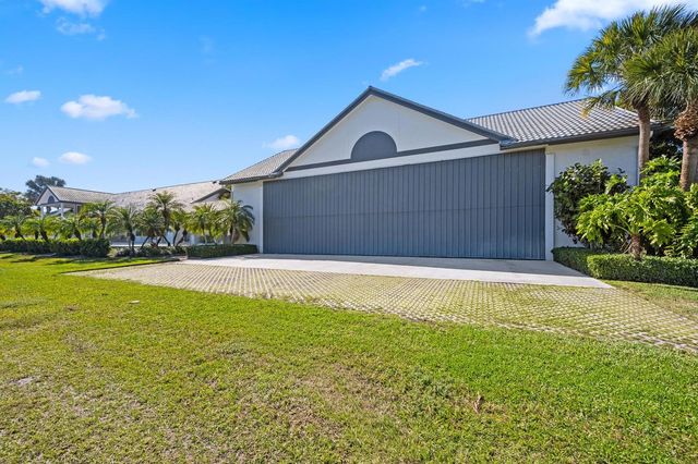 15595 Lindbergh Lane, Wellington, FL 33414