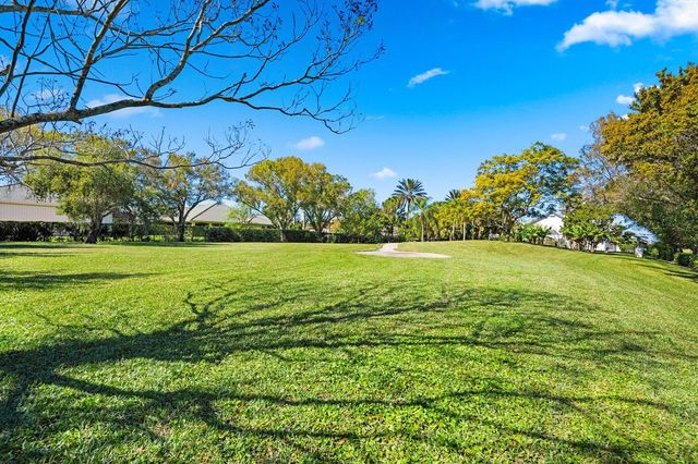 15595 Lindbergh Lane, Wellington, FL 33414