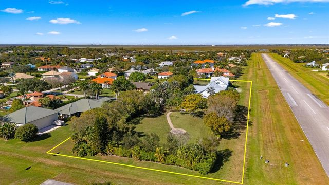 15595 Lindbergh Lane, Wellington, FL 33414