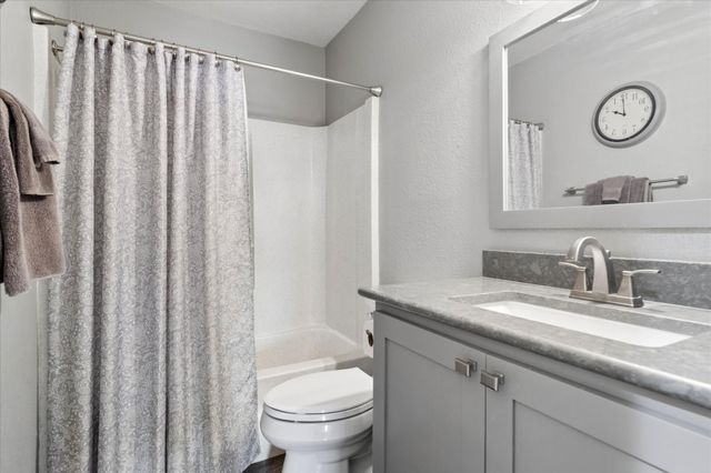 8463 Crestview Road, Sanger, TX 76266