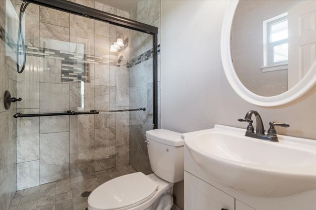 8463 Crestview Road, Sanger, TX 76266