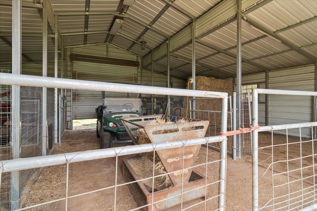 8463 Crestview Road, Sanger, TX 76266