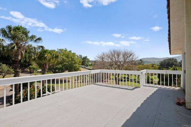 2952 Pioneer Way, Jamul, CA 91935