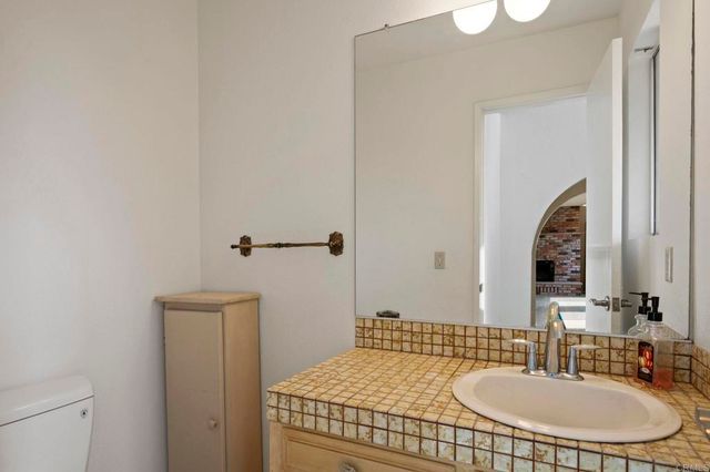 2952 Pioneer Way, Jamul, CA 91935