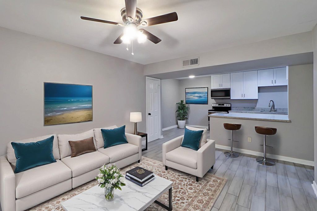 5929 Queensloch Drive 235, Houston, TX 77096