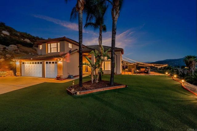 15844 Broad Oaks Road, El Cajon, CA 92021