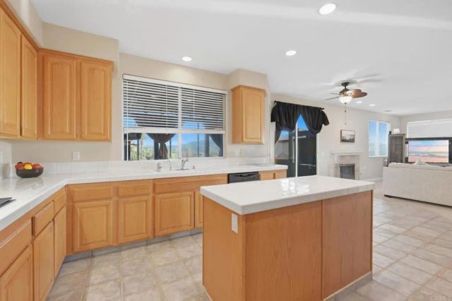 15844 Broad Oaks Road, El Cajon, CA 92021