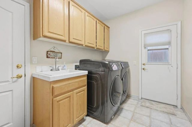 15844 Broad Oaks Road, El Cajon, CA 92021