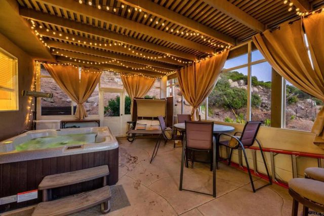 15844 Broad Oaks Road, El Cajon, CA 92021