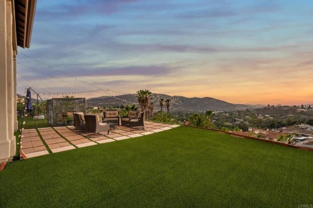 15844 Broad Oaks Road, El Cajon, CA 92021