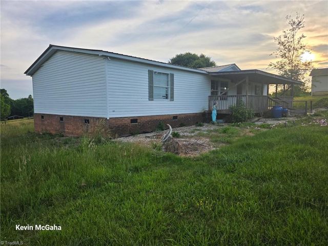 1940 Turkey Ford Road, Mount Airy, NC 27030