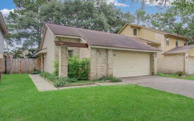 16606 Quiet Trail Drive, Humble, TX 77396