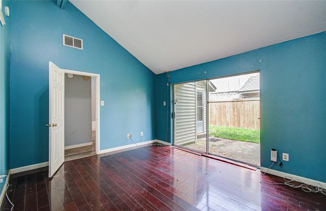 16606 Quiet Trail Drive, Humble, TX 77396