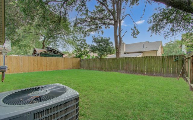 16606 Quiet Trail Drive, Humble, TX 77396