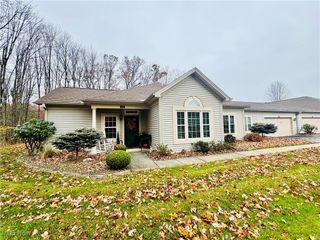 5645 Clingan Road 8D, Struthers, OH 44471