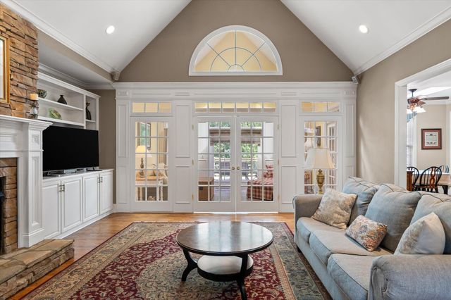 9741 Deer Ridge Drive, Ooltewah, TN 37363