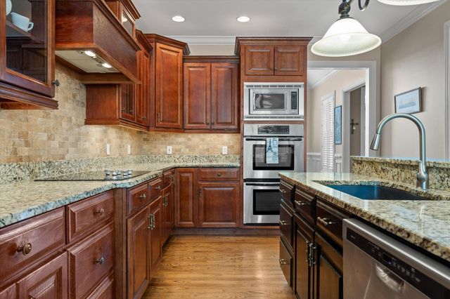 9741 Deer Ridge Drive, Ooltewah, TN 37363