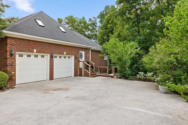 9741 Deer Ridge Drive, Ooltewah, TN 37363