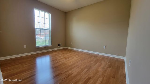 10313 Chimney Ridge Ct, Louisville, KY 40299