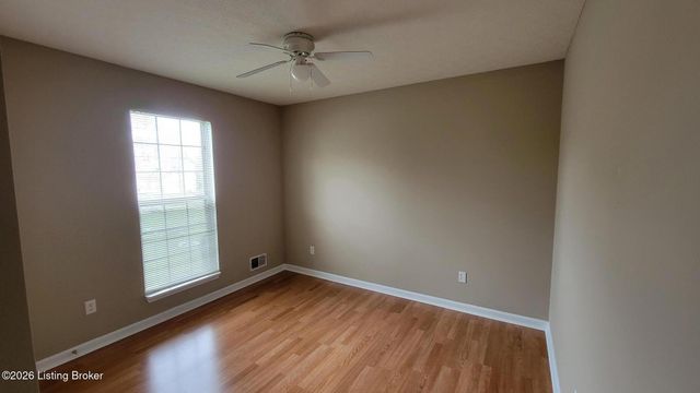 10313 Chimney Ridge Ct, Louisville, KY 40299