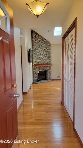 10313 Chimney Ridge Ct, Louisville, KY 40299