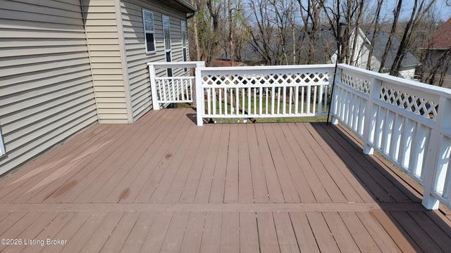 10313 Chimney Ridge Ct, Louisville, KY 40299