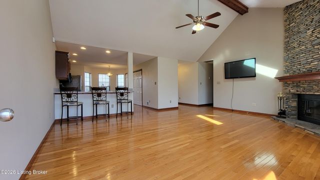 10313 Chimney Ridge Ct, Louisville, KY 40299