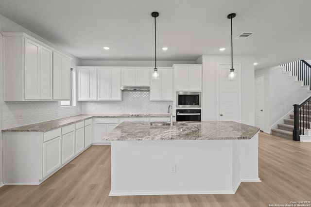 1020 Windflower, New Braunfels, TX 78130