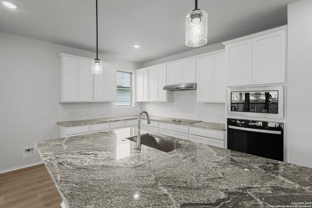 1020 Windflower, New Braunfels, TX 78130