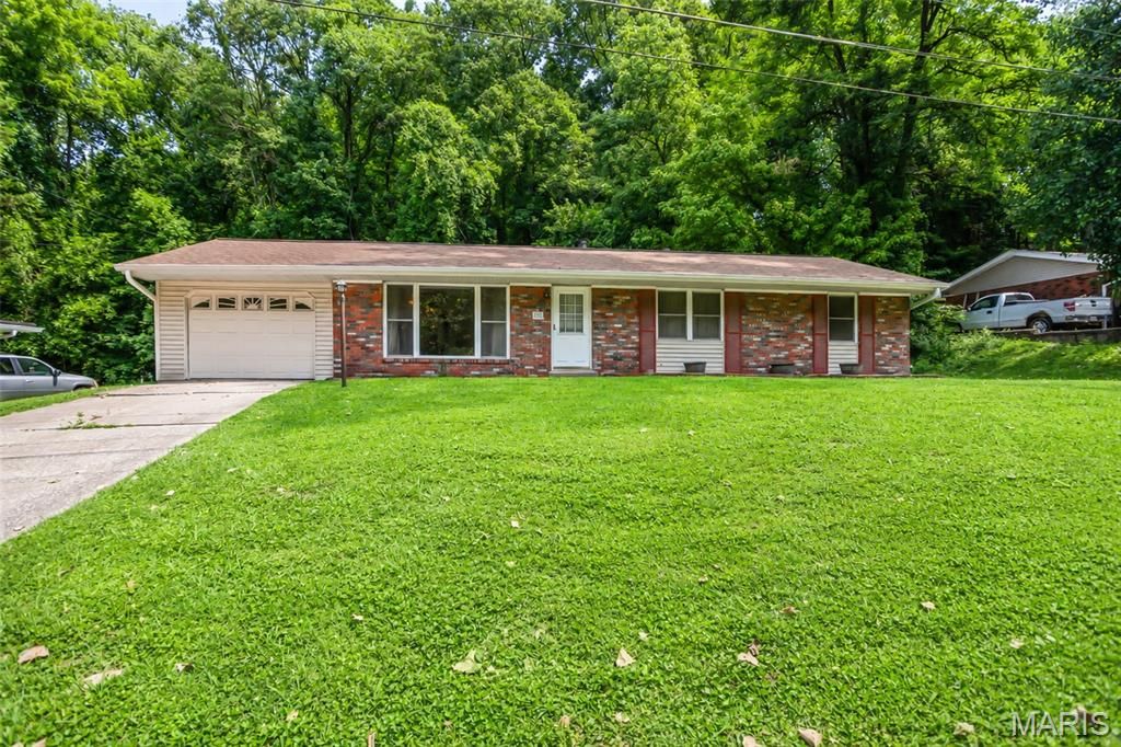 119 Westwood Street, Collinsville, IL 62234