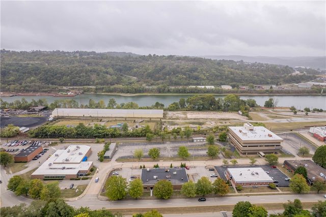 15 Eastgate Ave, Monessen, PA 15062