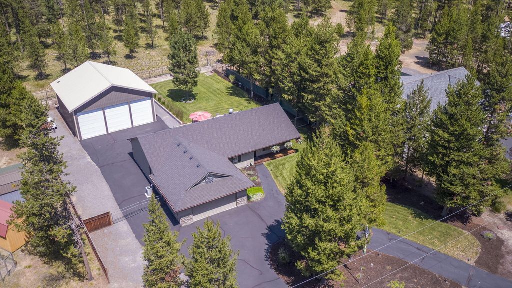 17476 Rail Drive, Bend, OR 97707