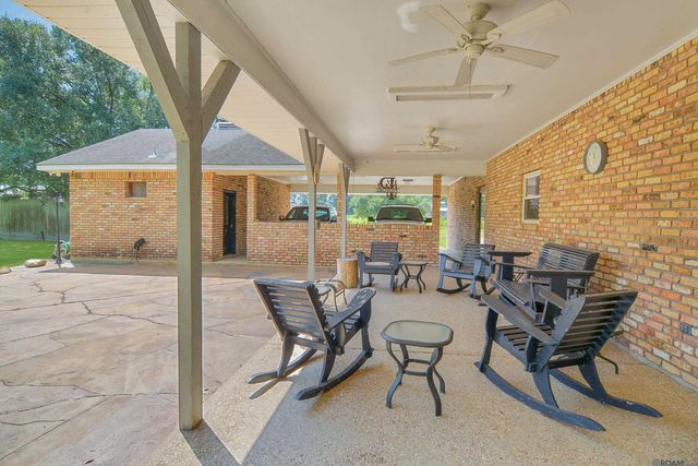 22460 Sutter Ln, Zachary, LA 70791