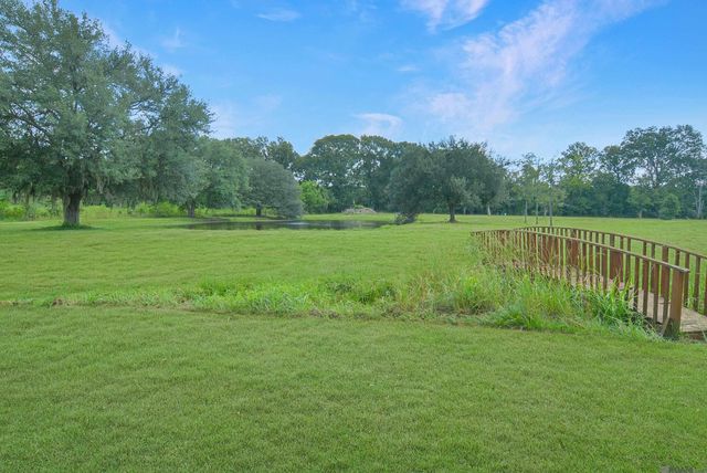 22460 Sutter Ln, Zachary, LA 70791